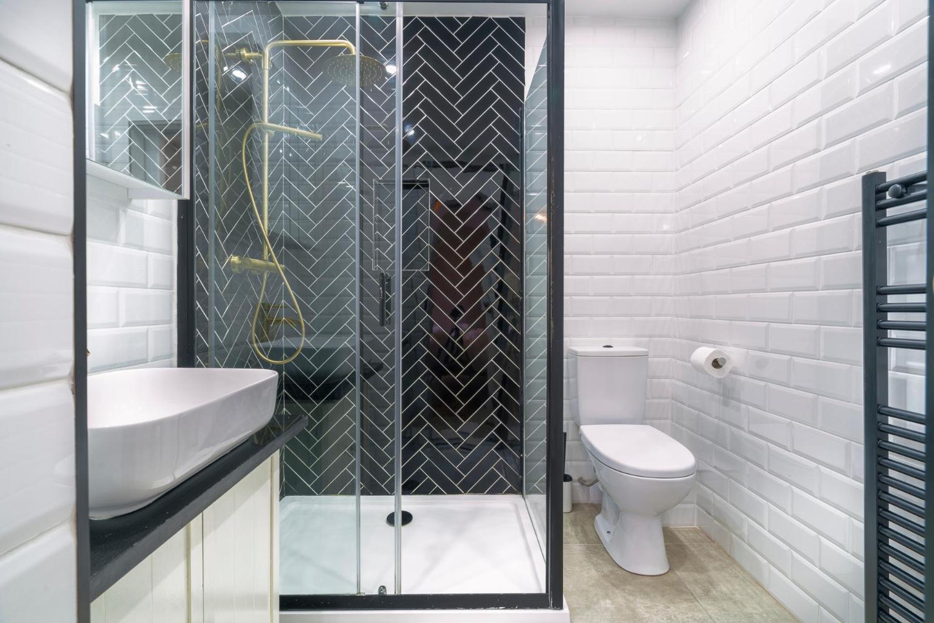 Beautiful 3 Bedroom In Santry Apartment