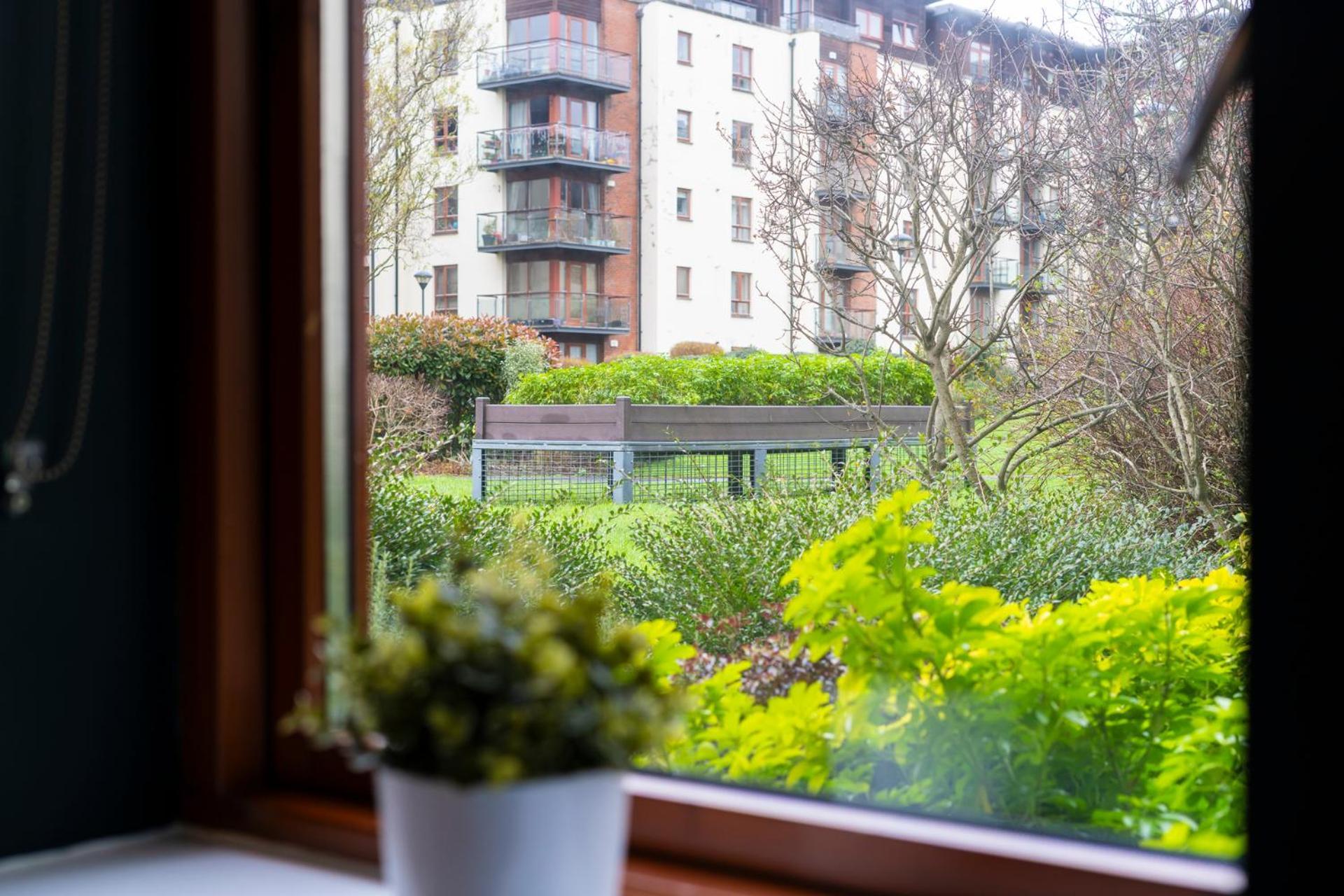 Apartment Beautiful 3 Bedroom In Santry *